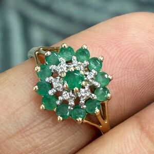 EmeralD gold ring size 7.8